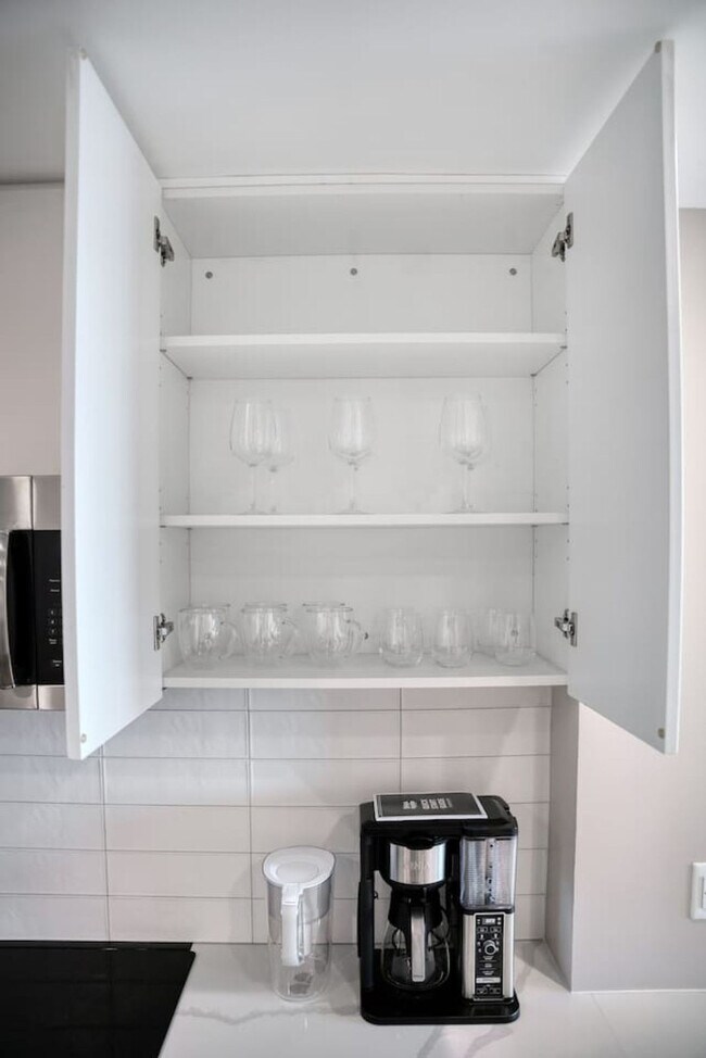 Building Photo - 629 Jefferson St