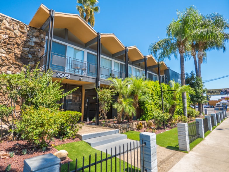 Building Photo - 20951 Roscoe Blvd