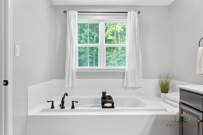 Building Photo - 321 Boltons Mill Pkwy