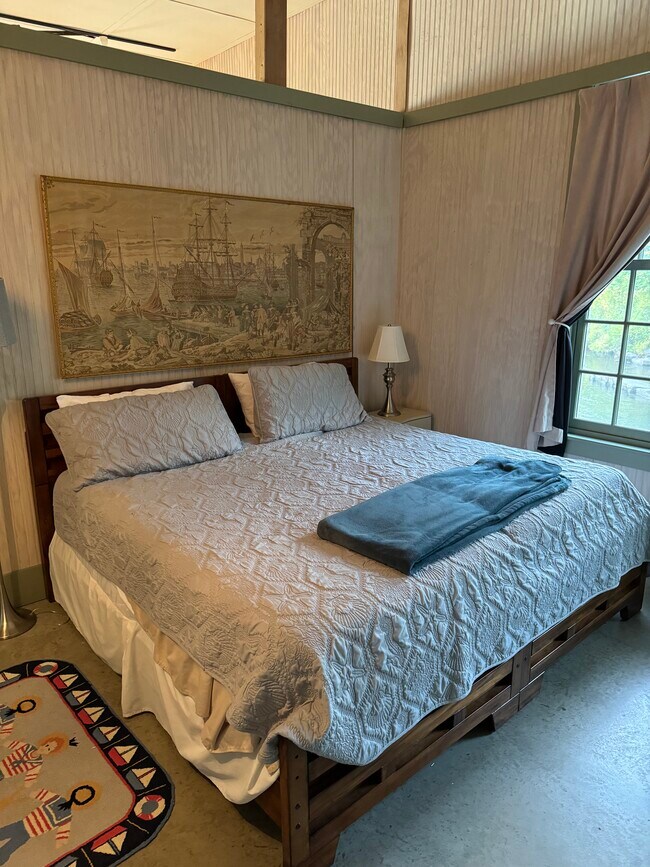 Building Photo - 3 Pond Rd