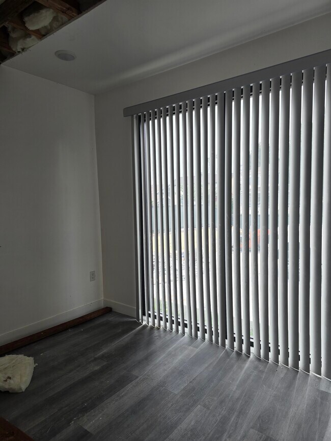 Building Photo - 1245 Crenshaw Blvd