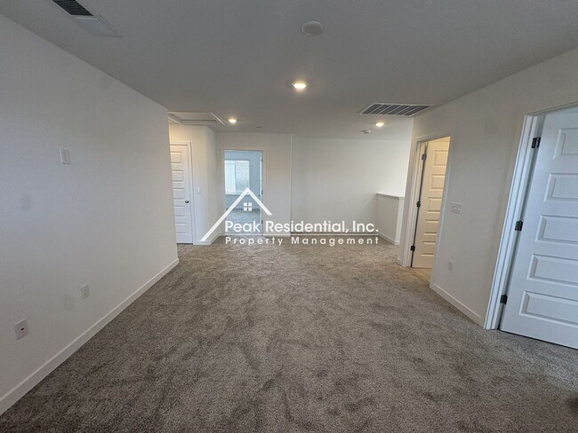 Building Photo - Brand New 4bd/2.5a Rancho Cordova Home With Loft-Must See!