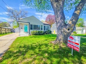 Building Photo - Charming 2 bedroom 1 bath home in Beaverdale area!