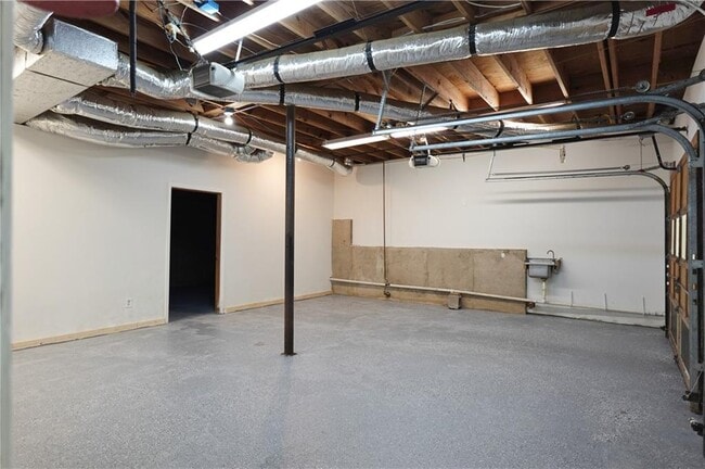 Building Photo - 4870 Wade Valley Way