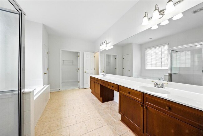 Building Photo - 12554 Huntington Trace