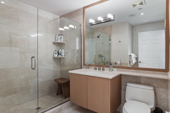 Building Photo - 1 N Fort Lauderdale Beach Blvd