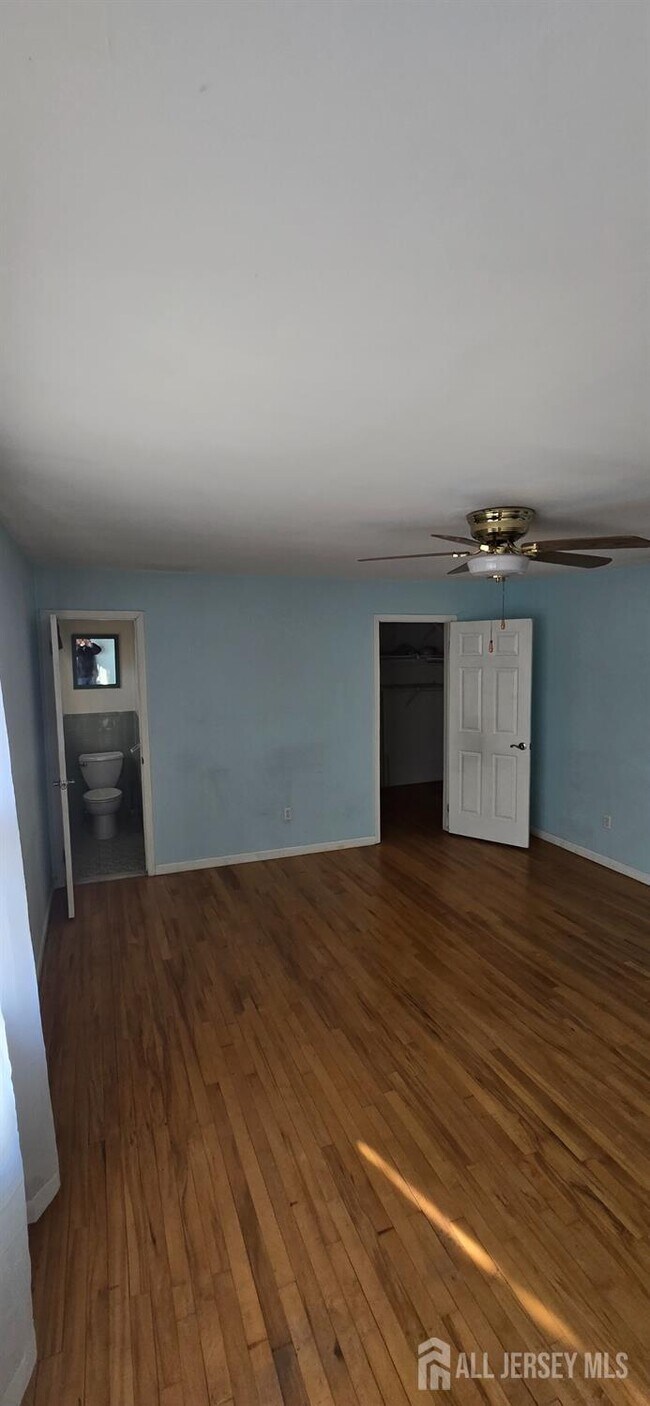 Building Photo - 78 Highview Dr