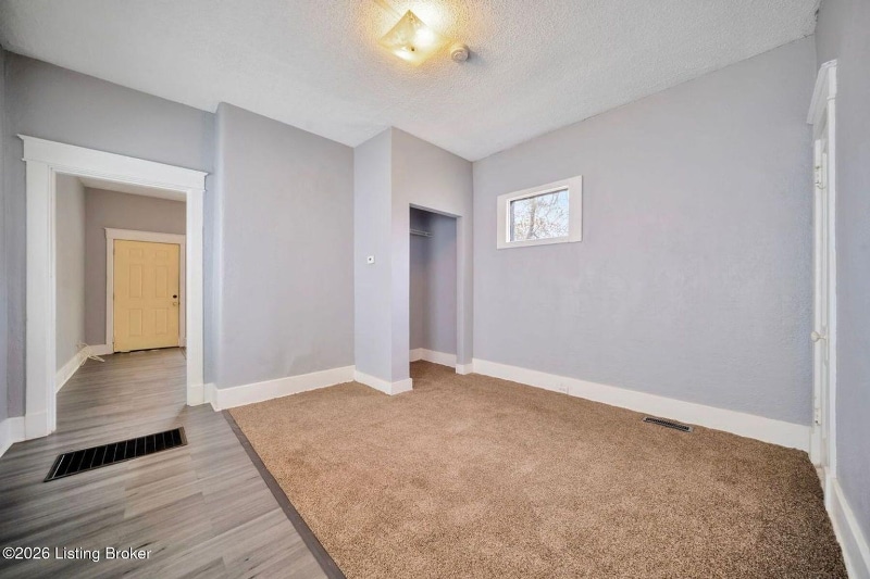 Building Photo - 1817 Columbia St