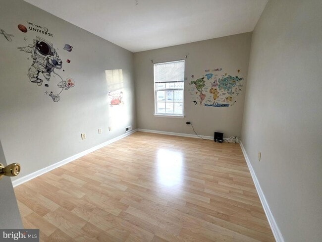 Building Photo - 347 Glenn Rose Cir