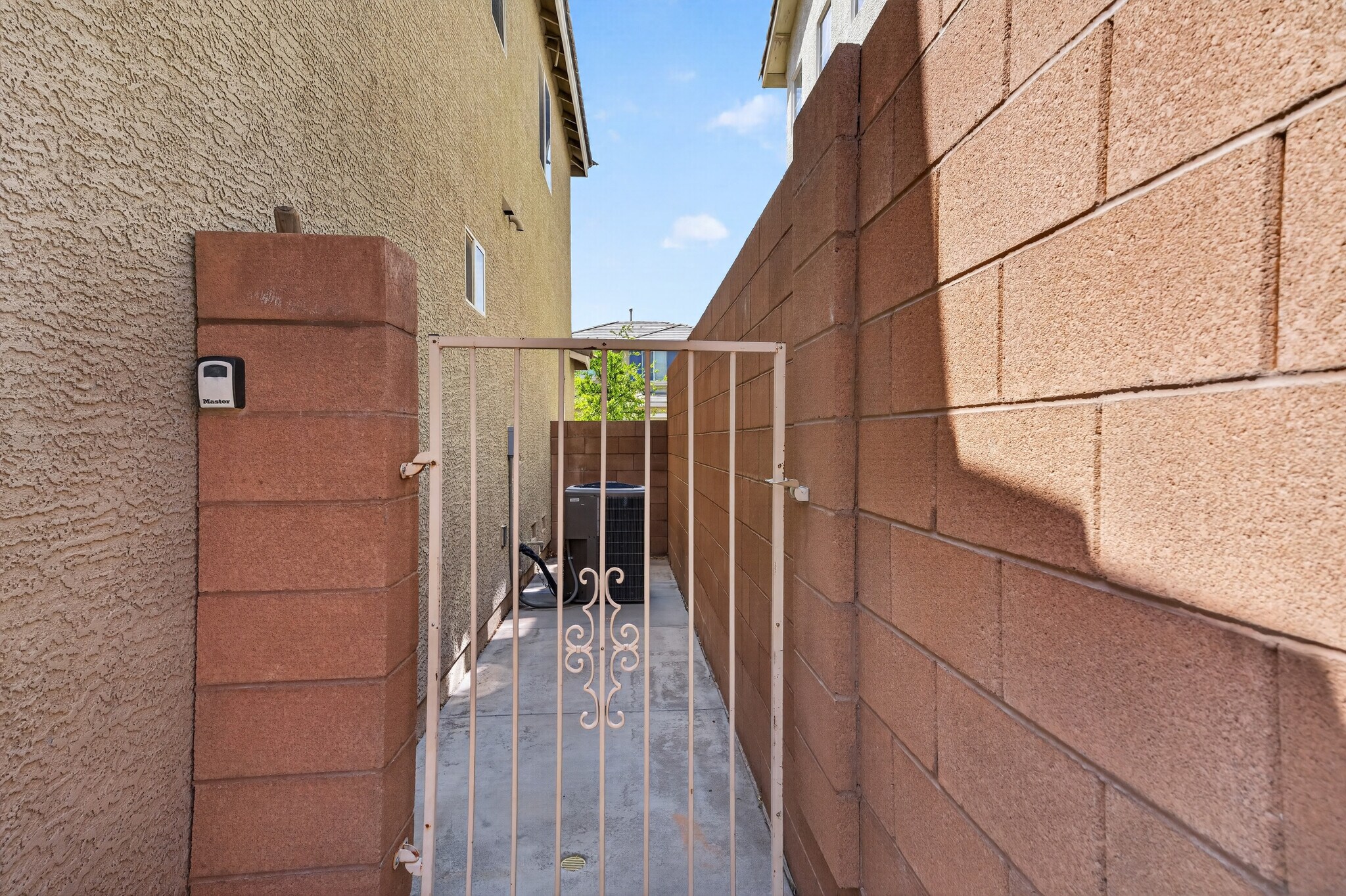 Building Photo - 10648 Bandera Mountain Ln