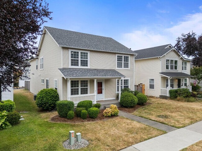 Building Photo - Spacious DuPont Home with A/C, Bonus Loft, Large Patio & Fully Fenced Yard!