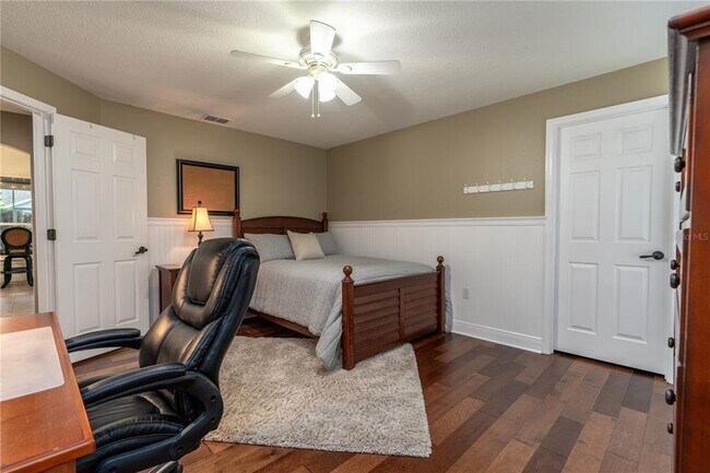 Building Photo - 3829 Spruce Pine Dr