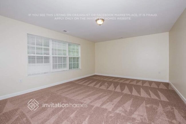Building Photo - 1420 Bottle Brush Ln