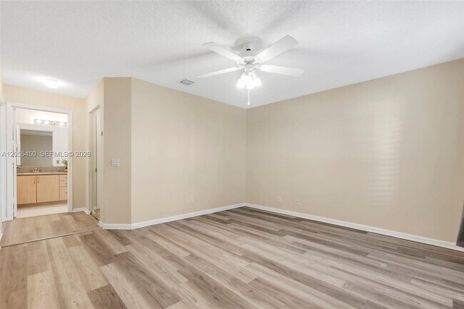 Building Photo - 7370 NW 61st Terrace