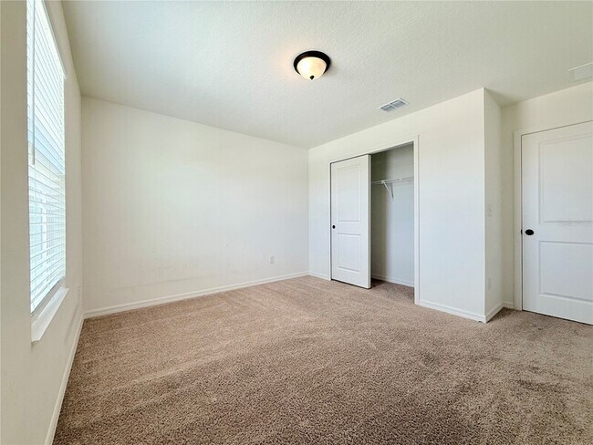 Building Photo - 9544 Sandy Bluffs Circle