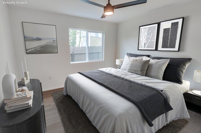 Building Photo - 3042-3044 J St