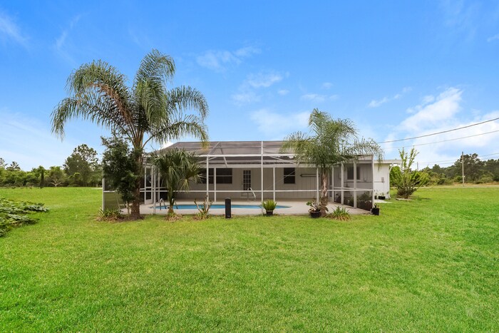 Building Photo - 3950 Bougainville Dr