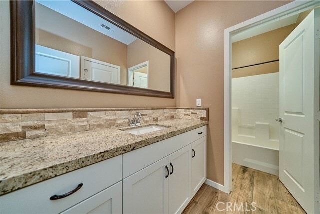 Building Photo - 35879 Landon Ln
