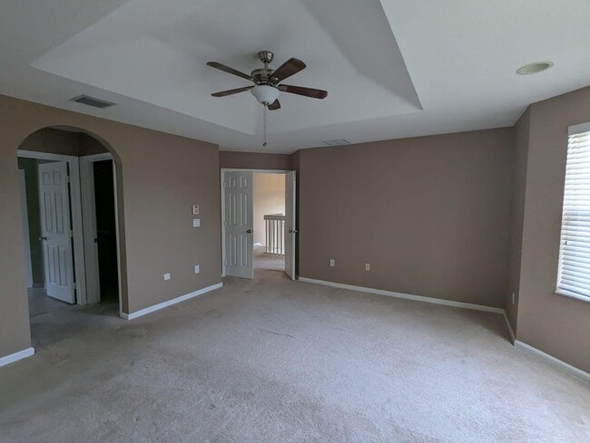 Building Photo - 9015 Alexandra Cir