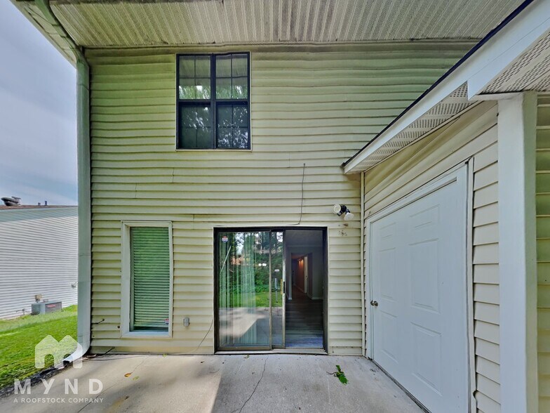 Building Photo - 4395 Coopers Creek Dr SE