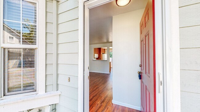 Building Photo - 1211 Hidden Creek Pl