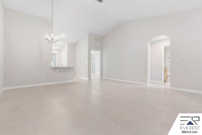 Building Photo - FULLY FENCED, LIKE NEW 3/2/1 TOWNHOUSE ON A CUL DE SAC IN BEAUTIFUL SEMINOLE WOODS