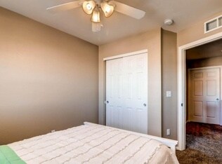 Building Photo - Beautiful Home for Rent in The Meadows