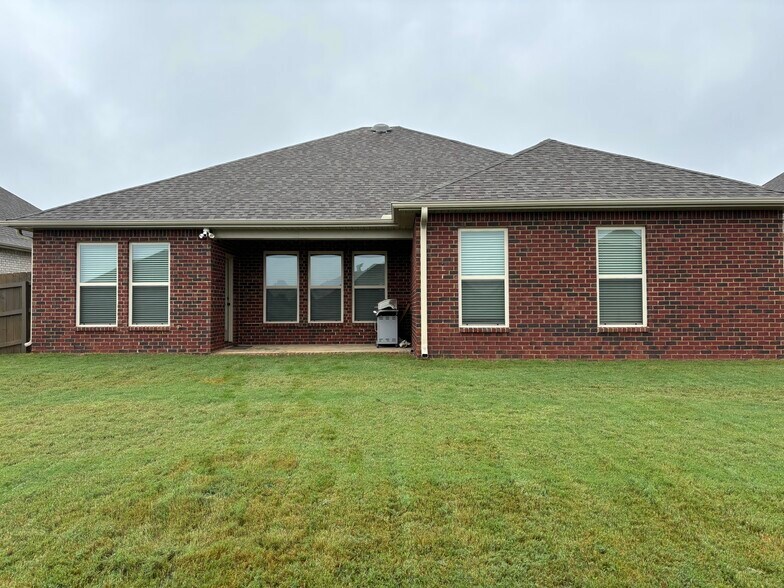 Building Photo - 12794 Hudbug Dr