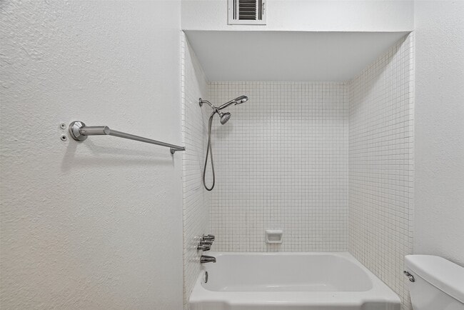 Building Photo - 2706 Mason St