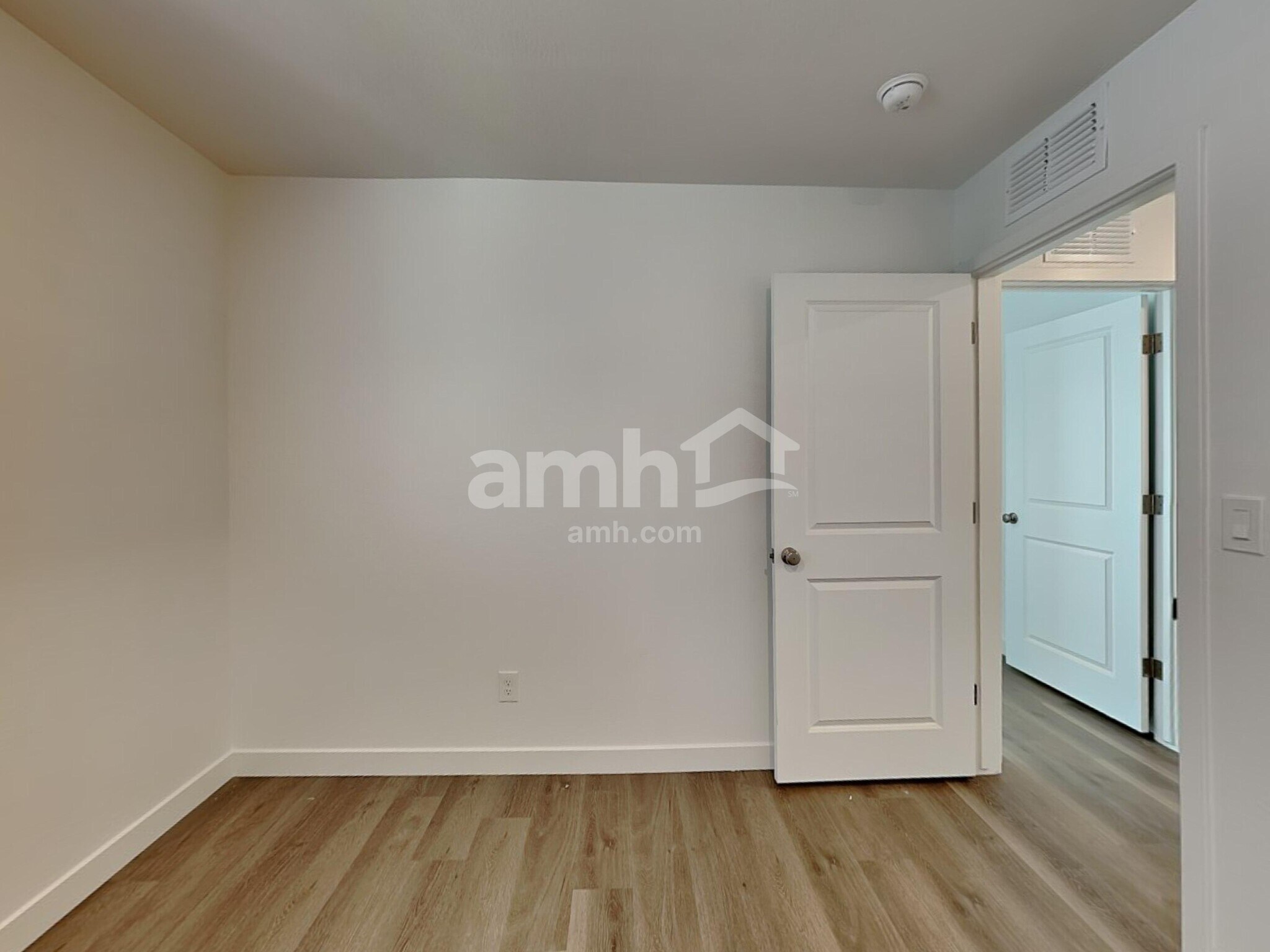 Building Photo - 12627 W Adair Dr