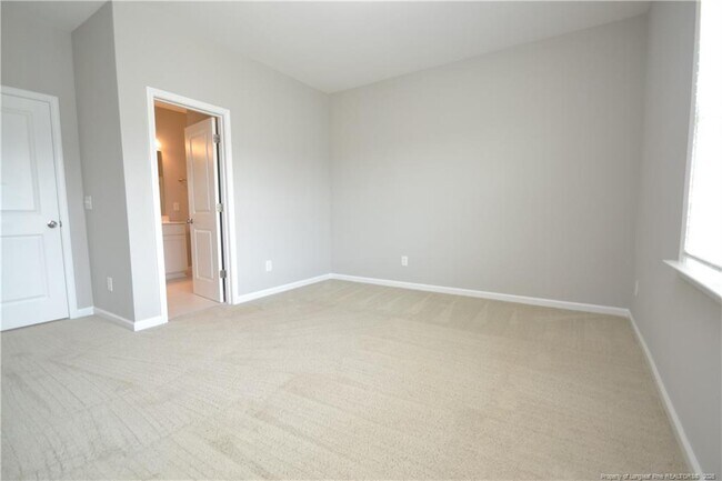 Building Photo - 977 Bristol Bridge Dr