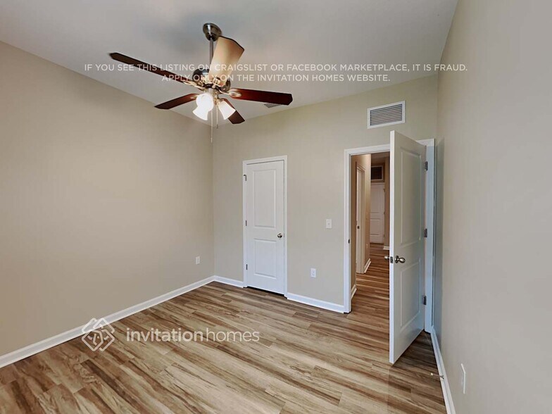 Building Photo - 3933 Spruce Creek Dr