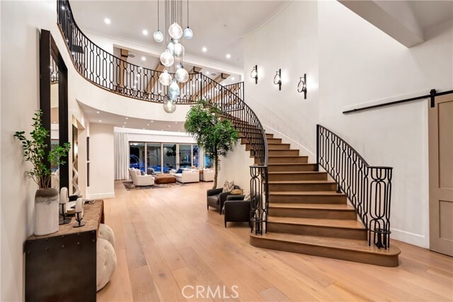 Building Photo - 2037 Delphine Ln