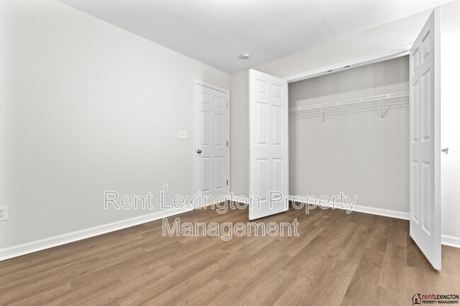 Building Photo - 2297 Spurr Rd
