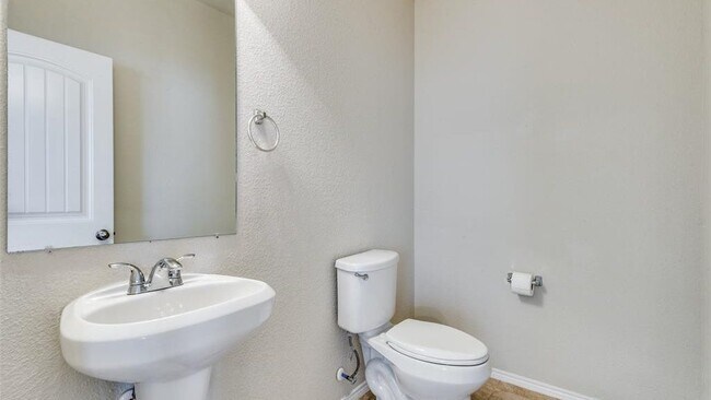 Building Photo - 712 Whitemarsh Dr