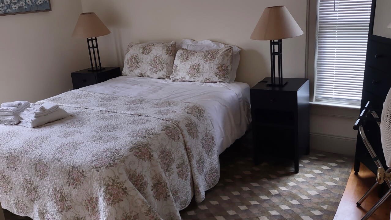 Building Photo - 41 Arnold St