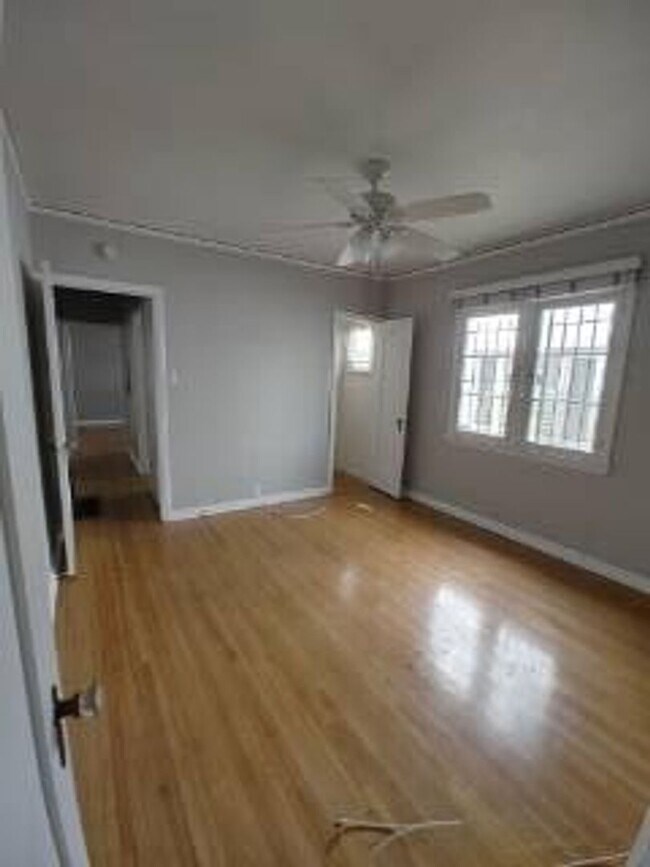 Building Photo - 169