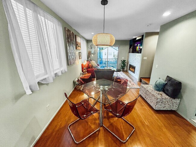 Building Photo - 2445A 55th Ave SW