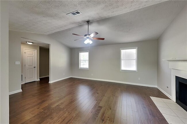 Building Photo - 2263 Turtle Club Dr NE