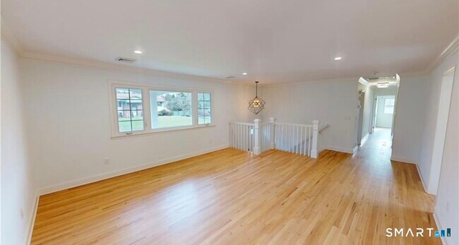 Building Photo - 1 Cottontail Rd