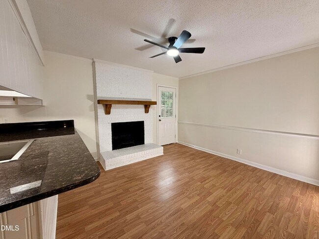 Building Photo - 501 Atchison St