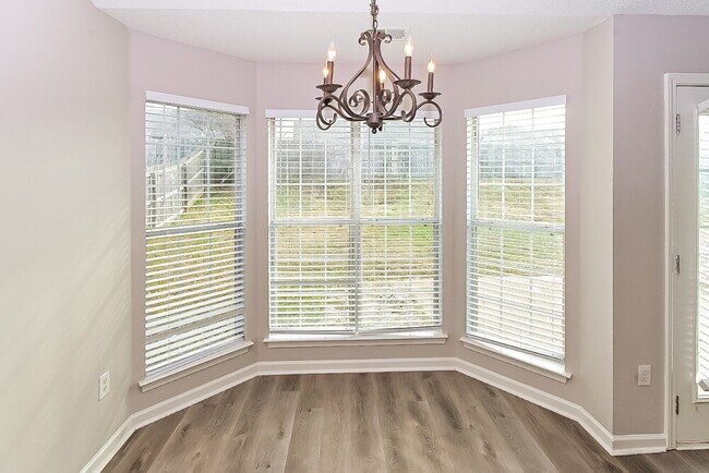 Building Photo - 5870 Tommy Joe Dr