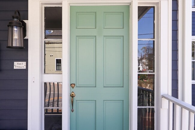 Building Photo - 8 Webster St