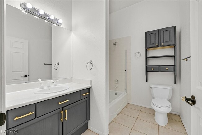 Building Photo - 391 E Kimberly Dr