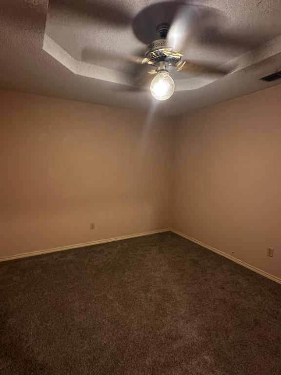 Building Photo - 2704 Ashley Ct