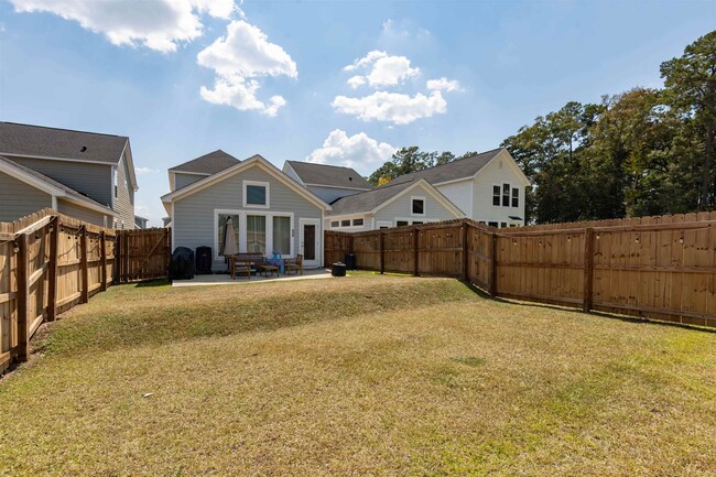 Building Photo - 1358 Landon Hills Dr