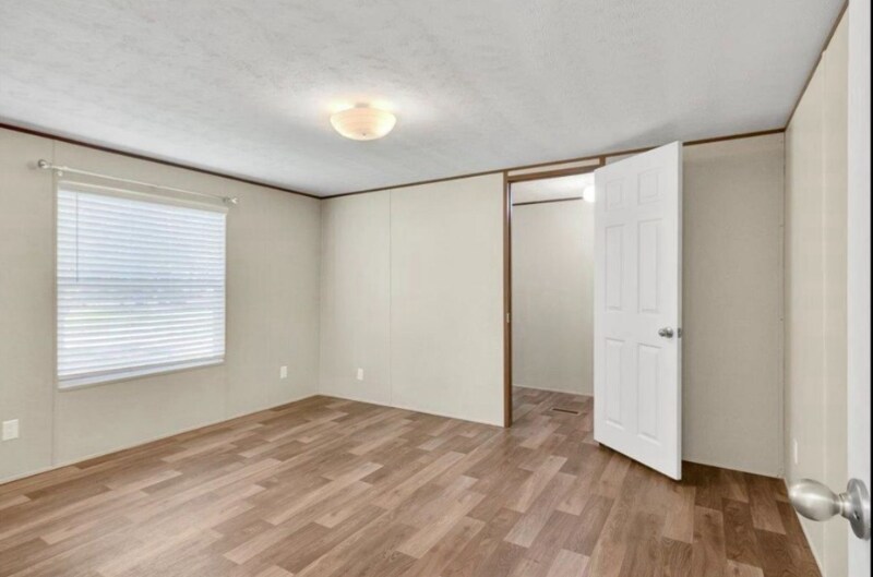 Building Photo - 2355 Indian Hill Dr