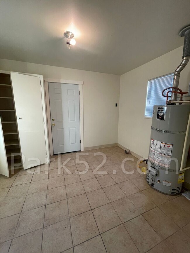 Building Photo - 9133 Veterans Dr SW