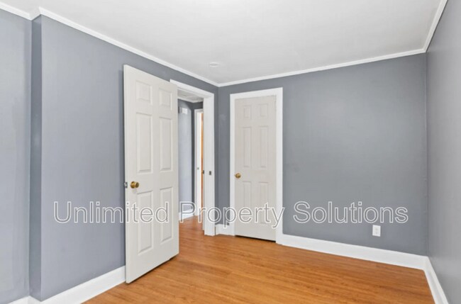 Building Photo - 3416 Wilshire Blvd