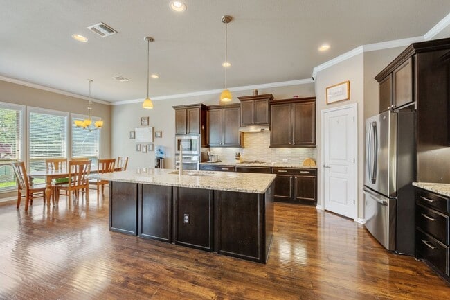 Building Photo - 4408 Toddington Ln